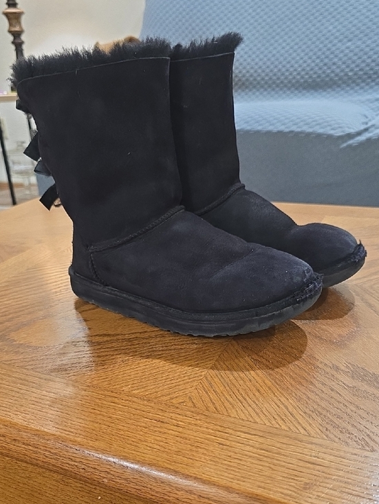 UGG Shoes - UGG Black Suede Shearling Back-Bow Winter Boots